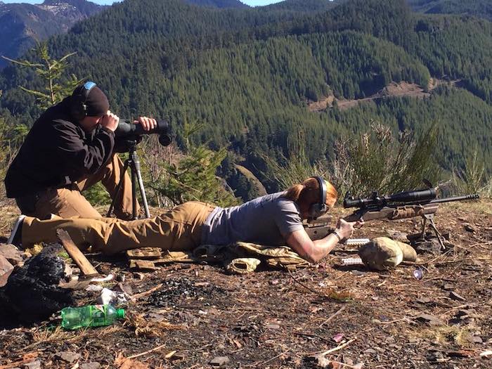 Su labor consiste en la mayoría en entrenar a las comunidades y a guardabosques en defensa de los animales ante los cazadores furtivos. Foto: Especial.