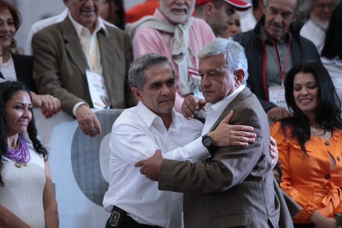 López Obrador pidió a Mancera renunciar si quiere apoyar al PRD. Foto: Cuartoscuro.