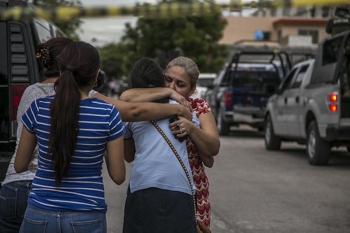 El enfrentamiento sucedió a raíz de que los agentes llegaran a catear un domicilio. Foto: Noroeste