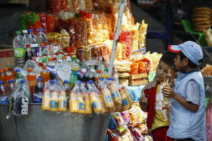 Por Ley Está Prohibido Vender Dentro Y Fuera De Las Escuelas Alimentos Que No Cumplan Con Estándares De Calidad Foto Cuartoscuro