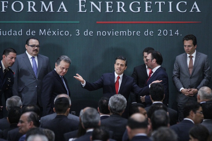 El Financial Times dice que el mal desempeño económico pega al estado de ánimo “después de las esperanzas embriagadoras que trajeron las ambiciosas reformas del Presidente Peña Nieto". Foto: Cuartoscuro.