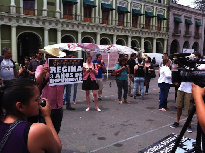 Homenaje a Regina Martínez Foto: Plumas Libres