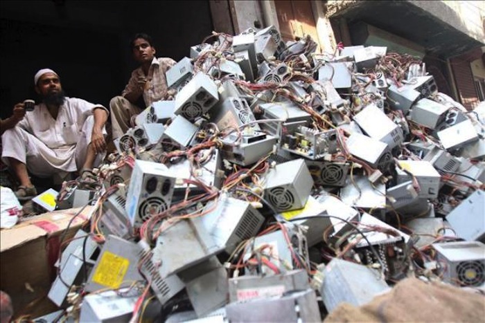 Los desperdicios electrónicos se están convirtiendo en un problema creciente en todo el mundo. Foto: EFE