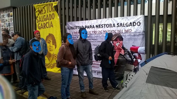 Activistas se manifestaron por la liberación de Nestora Salgado en la colonia Juárez Foto: Facebook