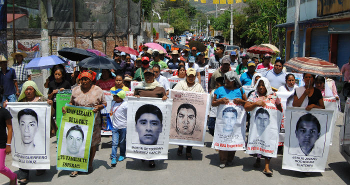 La desaparición forzada de 43 estudiantes de Ayotzinapa, Guerrero, en septiembre del año pasado no fue un suceso aislado en la historia mexicana. Foto: Cuartoscuro