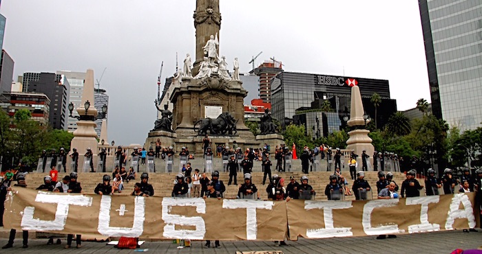 Manifestación En El Ángel De La Independencia Foto Luis Barrón Sinembargo