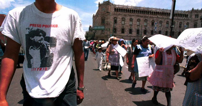 El 19 de diciembre de 2014 fue detenido en Puebla Rubén Sarabia Sánchez “Simitrio”, integrante de la Unión Popular de Vendedores y Ambulantes 28 de Octubre. Foto: Cuartoscuro