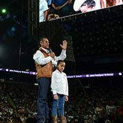 El Bronco con su hija Valentina, Foto: Sanjuana Matínez