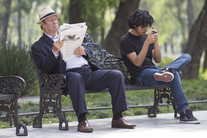 Ya sea en papel o en línea, el lector sólo lee lo que le interese. Foto: Cuartoscuro