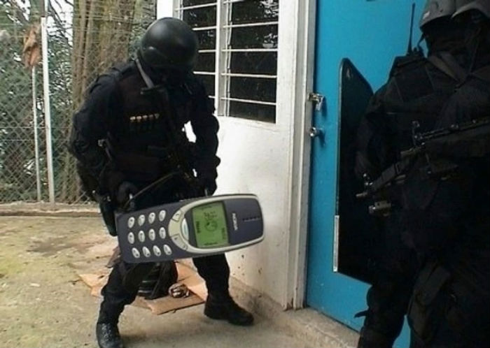 Pesado Y Estorboso Sí Pero También Con Fama De Indestructible El Nokia Foto Knowyourmeme