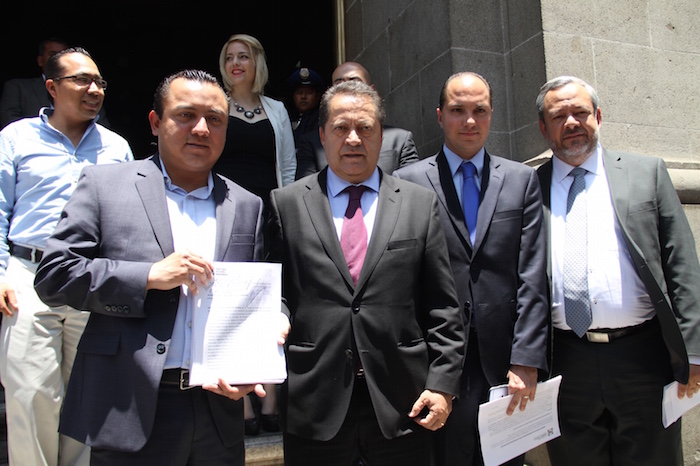 En La Scjn José Isabel Trejo Secretario Del Pan Y José De Jesús Mancha Presidente Del Pan De Veracruz Presentaron Un Acción De Inconstitucionalidad Contra Del Código Electoral Del Estado De Veracruz Aprobado Por El Congreso Estatal Foto Luis Barrón Sinembargo