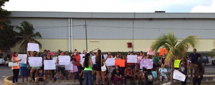 El pasado 19 de julio, decenas de personas se manifestaron contra los casos de maltrato en Cancún. Foto: Quintanaroografico.com