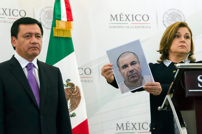 Osorio Chong y la Procuradora, ayer, en conferencia de prensa. Foto: Cuartoscuro