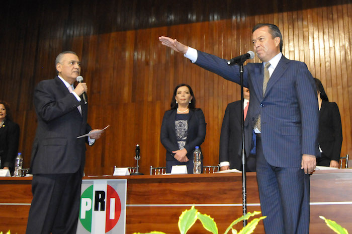 El próximo grupo parlamentario del Partido de la Revolución Institucional en la Cámara de Diputados voto por unanimidad por César Camacho Quiroz como nuevo coordinador para la 63 legislatura. Foto: Cuartoscuro