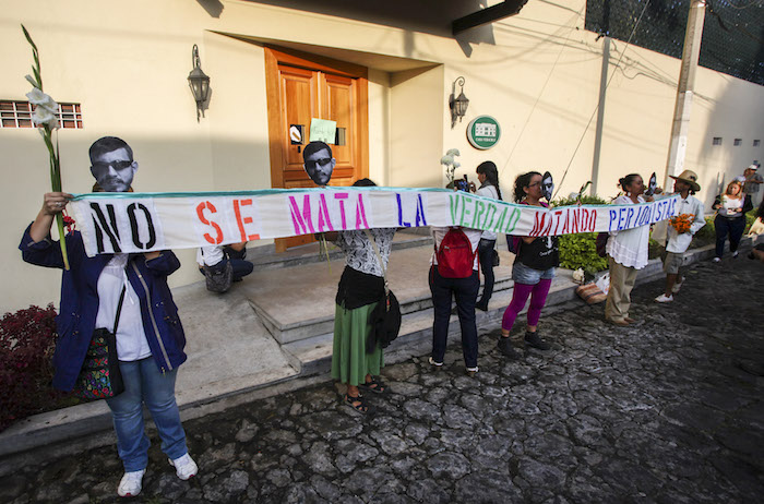 Protesta en Xalapa, Veracruz, por el multihomicidio de la colonia Narvarte. 10 de agosto. Foto: Cuartoscuro.