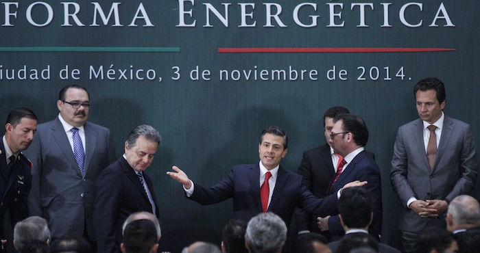 El Presidente Enrique Peña Nieto afirmó que con la promulgación de la Reforma Energética y sus Leyes Secundarias, el costo de la energía eléctrica y el gas sería “más barato”. Foto: Cuartoscuro