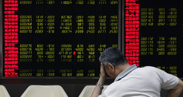 El desplome de las bolsas chinas tumba al resto del mundo. Foto: EFE. 