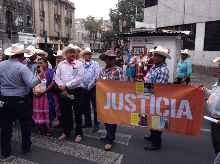 Ai Y Habitantes De La Tribú Yaqui Entregaron Hoy Mil Firmas a Segob Para Exigir Se Respeten Los Derechos De La Comunidad Foto Twitter aimexico