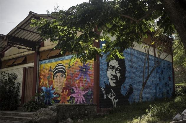 Ayotzinapa Estudiante En Coma