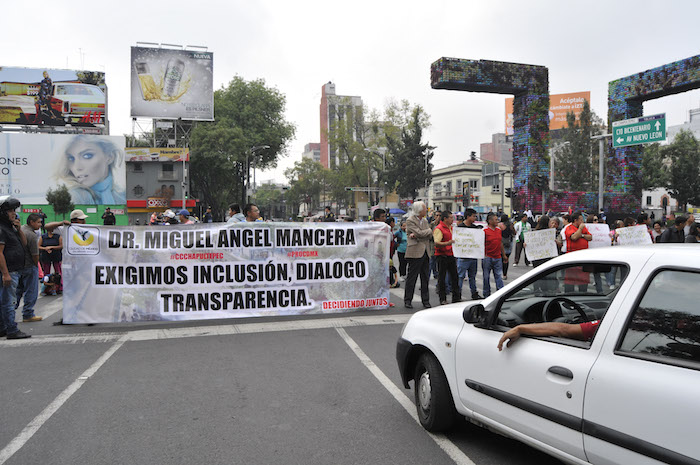 Vecinos Y Comerciantes Bloquearon La Avenida Para Exigir Diálogo Con El Gobierno Capitalino Por El Corredor Cultural Chapultepec Al Que Se Oponen Foto Cuartoscuro