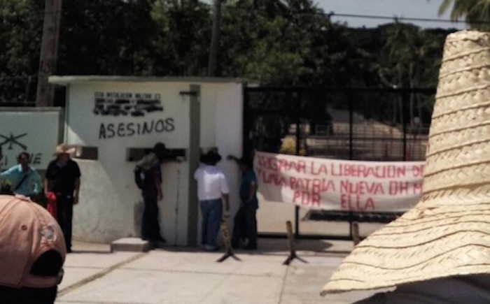 Marchas aniversario los 43 en Guerrero