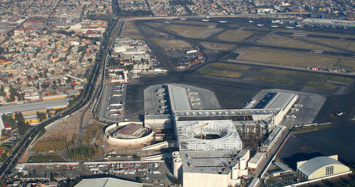 Vista aérea del Aeropuerto Internacional d la Ciudad de México en la de legación Venustiano Carranza. Foto: Google Maps.