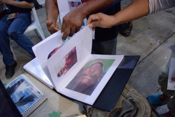 Durante La Reunión Llevada a Cabo En El Sótano De La Parroquia De San Gerardo En Iguala El Colectivo los Otros Desaparecidos Entregó Su Información Recabada a La Cidh Foto Twitter cidh