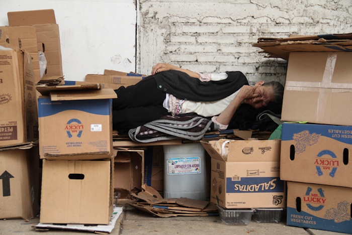 Durmiendo En Cajas De Cartón Foto Cuartoscuro