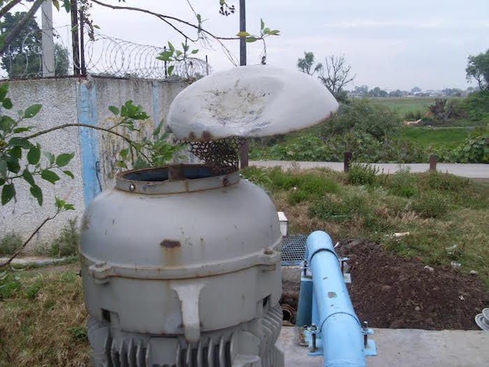 A las 11 de la mañana de este lunes una decena de personas atacó las instalaciones del sistema comunitario de agua. Foto: Especial, SinEmbargo