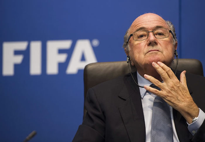 Blatter se coloca a sí mismo como víctima de Platini. Foto: EFE