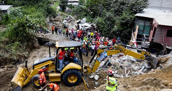 El Acuerdo Publicado Hoy Señala Que La Medida Es por La Irreparable Pérdida De Vidas Humanas Acaecidas Por El Desastre Ocurrido En La Aldea El Cambray Ii Del Municipio De Santa Catarina Pinula Del Departamento De Guatemala Foto Efearchivo