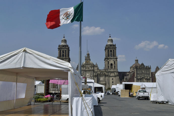 La FIL Zócalo, en pleno montaje. Foto: FIL Zócalo