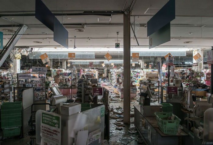 Dentro De Un Supermercado Foto Arkadiusz Podniesinski Rex Shutterstock