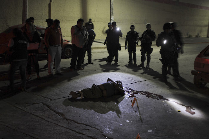 Los hechos violentos que son parte del entorno social común de puerto de Acapulco han convertido a este puerto turístico en una de las ciudades mas violentas del Mundo. Foto: Cuartoscuro