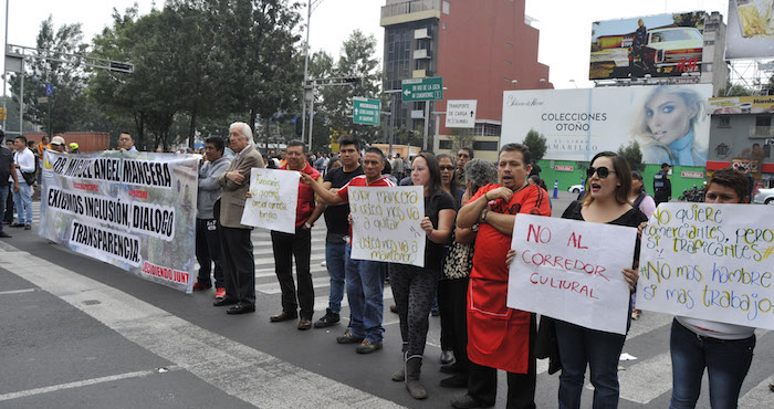 El Pasado De Septiembre Vecinos Y Comerciantes Bloquearon El Cruce De Las Avenidas Sevilla Y Chapultepec Foto Cuartoscuro