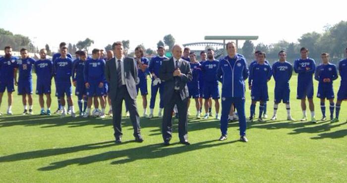 Tomás Boy Es Presentado Ante El Cruz Azul Foto cruz azul fc