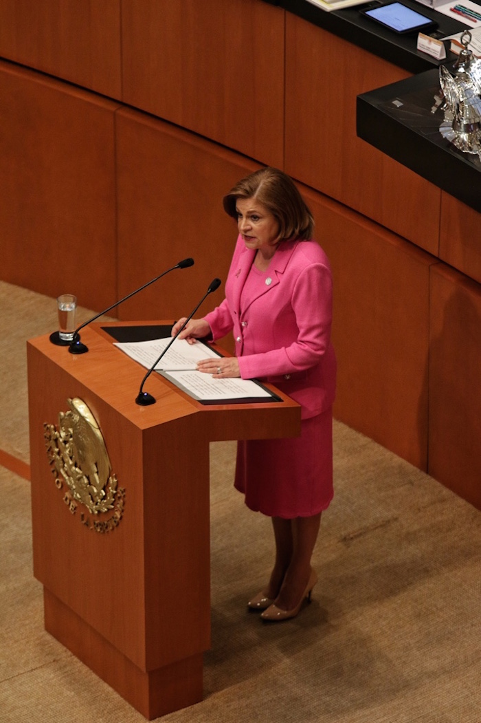 La Procuradora durante su comparencia en el Senado. Foto: Francisco Cañedo, SinEmbargo.