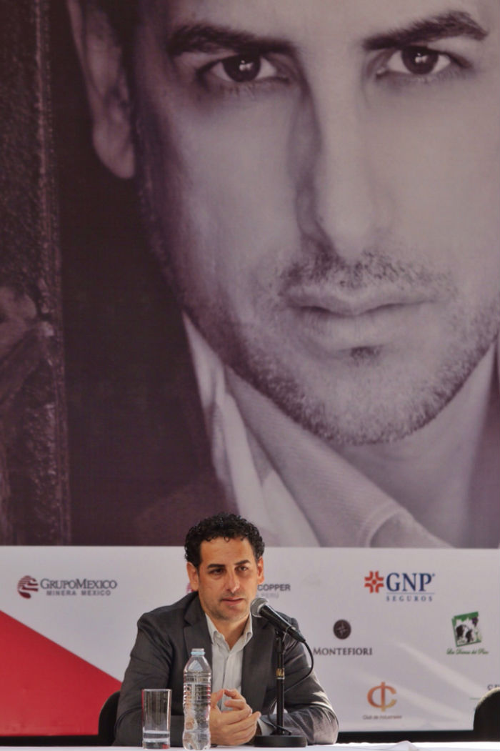 El Tenor Ofreció Una Conferencia De Prensa En El Auditorio Nacional Ante Un Nutrido Grupo De Periodistas Foto Francisco Cañedo Sinembargo