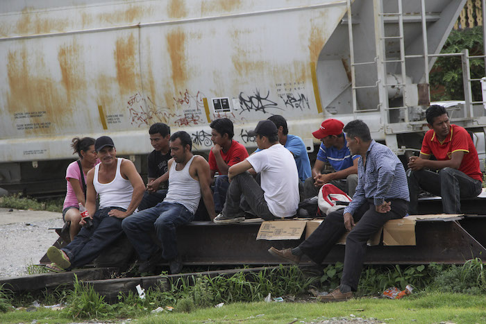 Los migrantes que huyen de la violencia han encontrado en los últimos meses que las rutas conocidas han sido bloqueadas. Foto: Cuartoscuro.