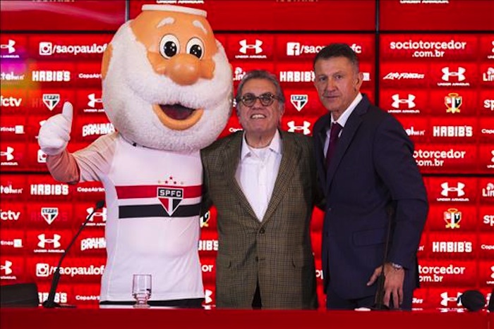 Ososrio dejó el banquillo del Sao Paulo hace apenas unos días para aceptar el reto de la Selección Mexicana. Foto: EFE