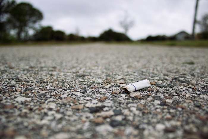 Cigarro En La Calle