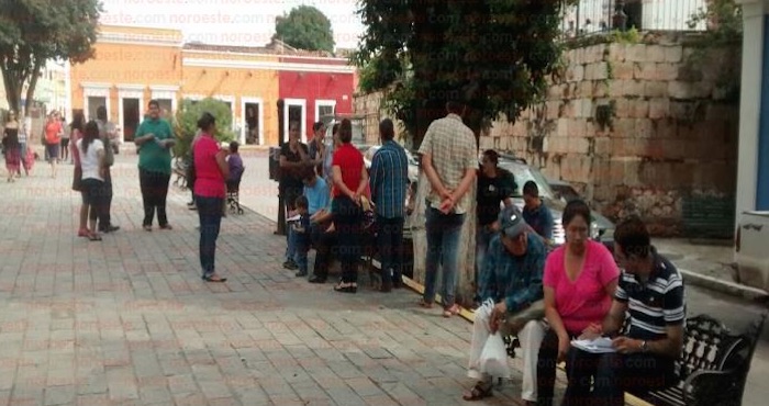 Las Familias Que Dejaron Su Pueblo En La Sierra Duranguense Pasaron La Noche En La Instalaciones Del Dif Municipal Foto Noroeste