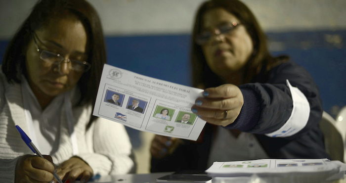 Baja Participación En La Segunda Vuelta De Las Elecciones Presidenciales De Guatemala Foto Efe