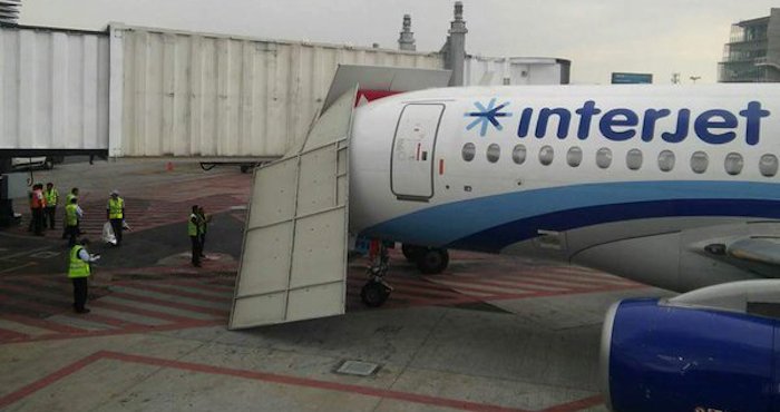 Incidete De Un Avión De Interjet Foto Twitter Vía eko