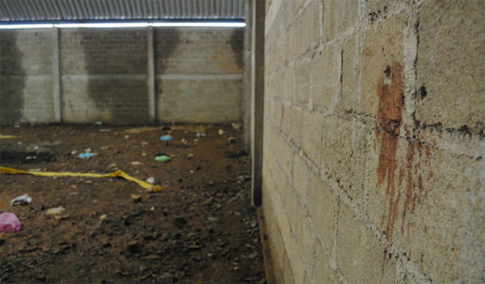 Imagen de la bodega donde presuntamente fueron ejecutados varios de las 22 personas que murieron el 30 de junio de 2014. Foto: Esquire