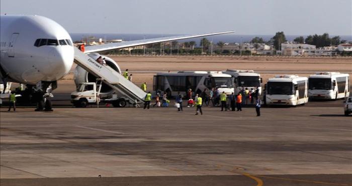 Un Avión Ruso Repatría Más Restos De Víctimas De La Tragedia Aérea En Egipto Foto Efe