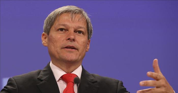 El Antiguo Comisario Europeo De Agricultura El Independiente Dacian Ciolos Ha Sido Designado Primer Ministro De Rumanía Y Tendrá Días Para Formar Gobierno Anunció Hoy El Presidente Rumano Klaus Iohannis Foto Efearchivo