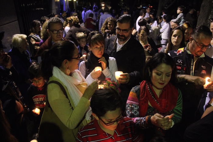 Decenas De Personas Se Reunieron Para Conmemorara a Las Víctimas Foto Luis Barron Sinembargo