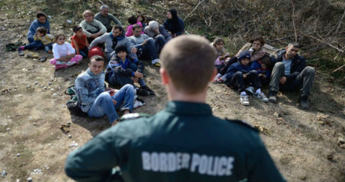 Autoridades Estadounidenses Detuvieron a Ocho Ciudadanos Sirios Además De a Cinco Paquistaníes Y Un Afgano Cuando Intentaban Cruzar La Frontera Entre México Y Eu Foto Efe Archivo