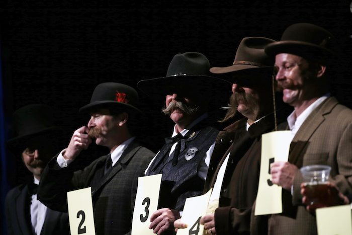 Participantes Del Campeonato Nacional De Bigotes Y Barbas En Brooklyn Eu Foto Efe